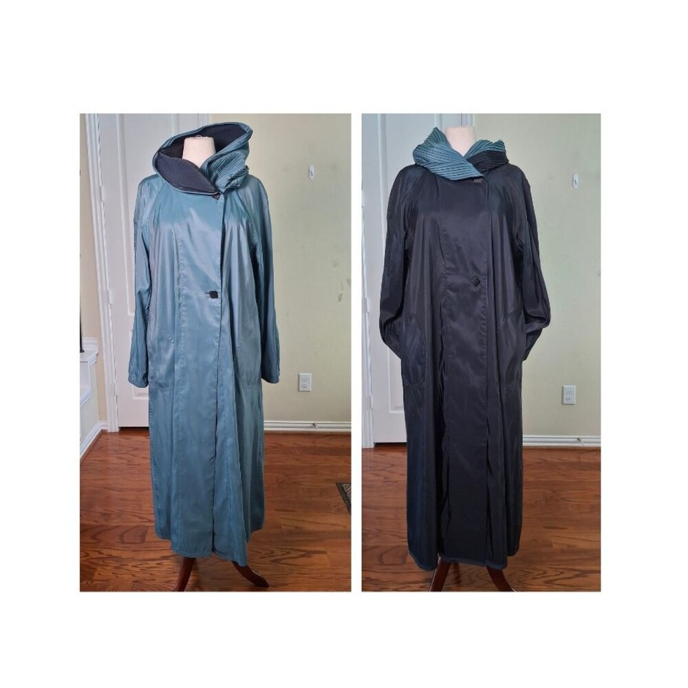 Mycra Pac Donatella Pleated Hooded Raincoat Long M/L Sapphire Reversible Packabl